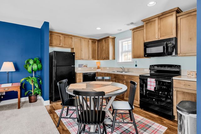 1876 Village Crossing Drive, Charleston, SC 29492