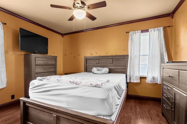 631 S 32nd STREET, Manitowoc, WI 54220