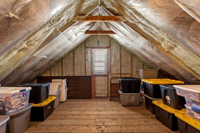 631 S 32nd STREET, Manitowoc, WI 54220