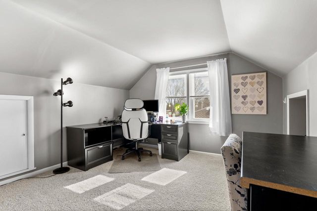 631 S 32nd STREET, Manitowoc, WI 54220