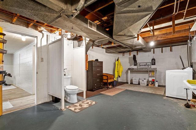 631 S 32nd STREET, Manitowoc, WI 54220