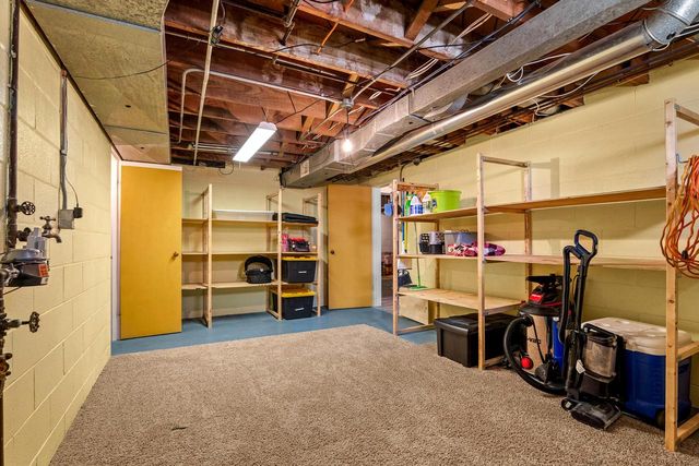 631 S 32nd STREET, Manitowoc, WI 54220