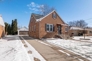 631 S 32nd STREET, Manitowoc, WI 54220