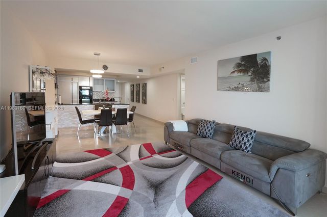 1830 S Ocean Dr 4111, Hallandale Beach, FL 33009