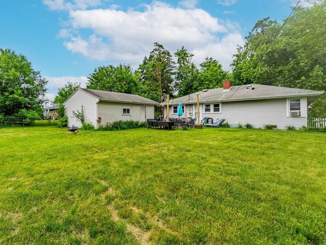 405 N Iowa Avenue, Villa Park, IL 60181