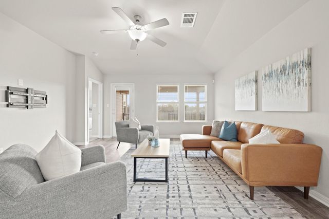 321 Durango Downs DR, Hutto, TX 78634