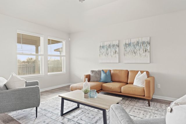 321 Durango Downs DR, Hutto, TX 78634