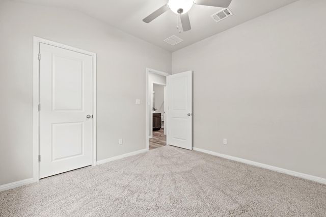 321 Durango Downs DR, Hutto, TX 78634