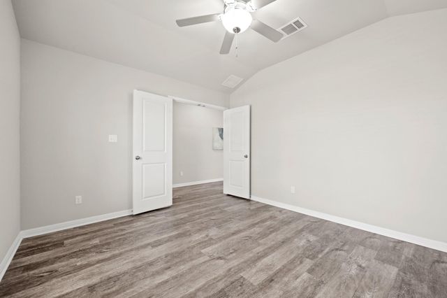 321 Durango Downs DR, Hutto, TX 78634