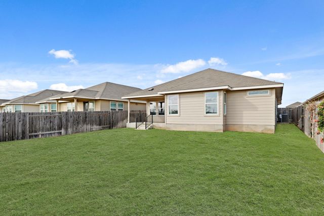 321 Durango Downs DR, Hutto, TX 78634