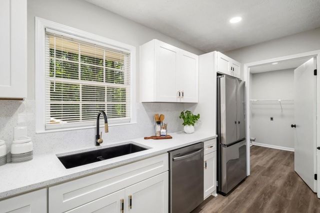 2356 Cambridge Street, Snellville, GA 30078