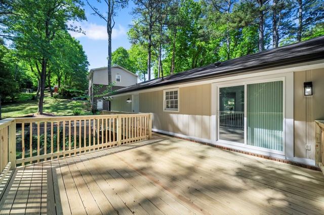 2356 Cambridge Street, Snellville, GA 30078