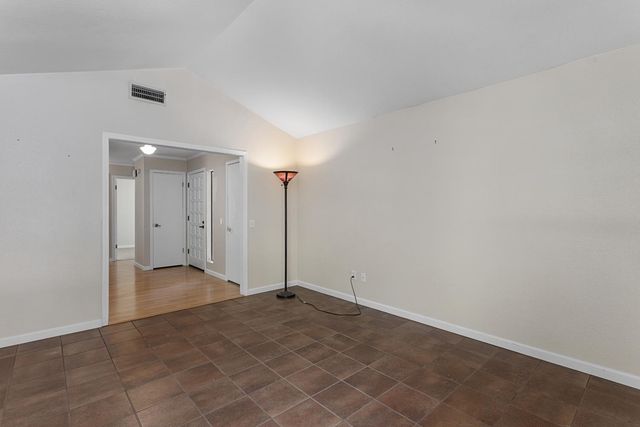 1038 Mikkelsen Dr, Auburn, CA 95603