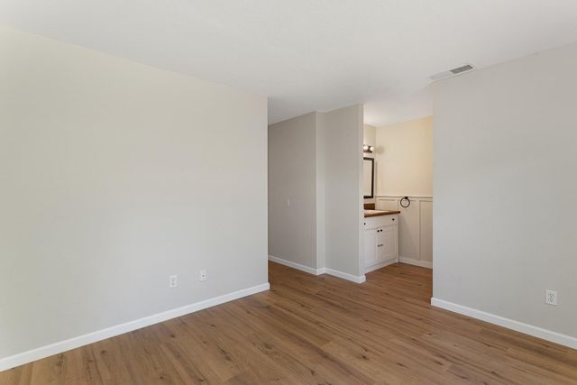 1038 Mikkelsen Dr, Auburn, CA 95603