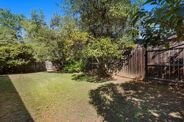 1038 Mikkelsen Dr, Auburn, CA 95603