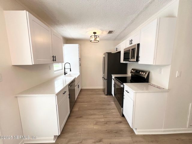 300 E LATTIN Street, Hastings, FL 32145
