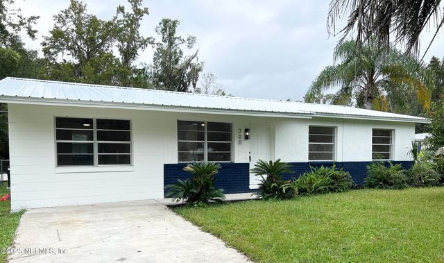 300 E LATTIN Street, Hastings, FL 32145