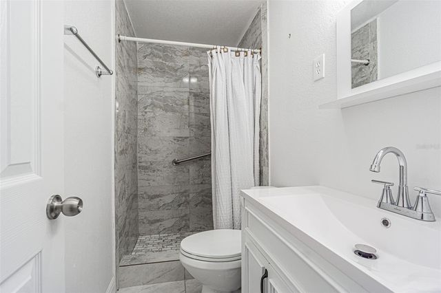 5617 HALIFAX DRIVE, Tampa, FL 33615