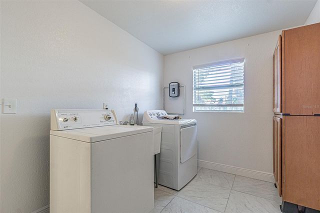 5617 HALIFAX DRIVE, Tampa, FL 33615