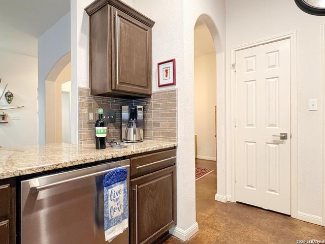 22303 Mesa Butte, San Antonio, TX 78258