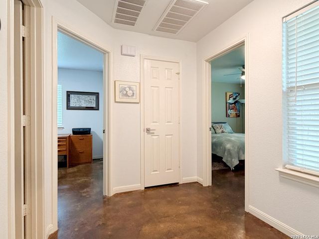 22303 Mesa Butte, San Antonio, TX 78258