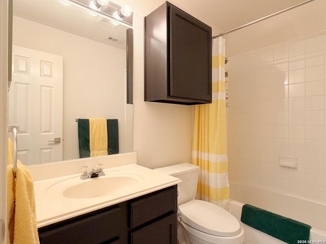 22303 Mesa Butte, San Antonio, TX 78258