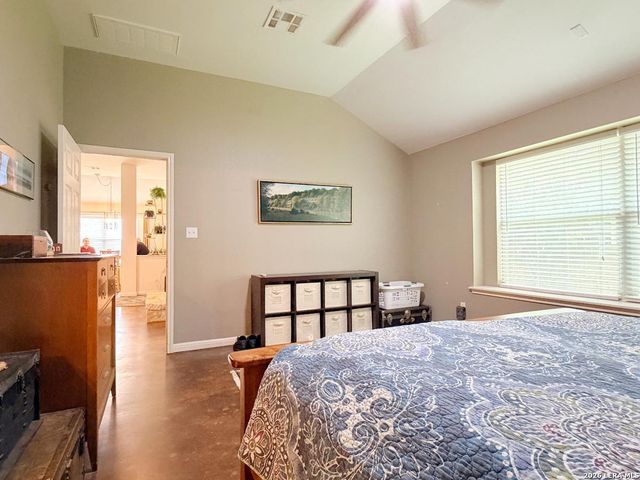 22303 Mesa Butte, San Antonio, TX 78258