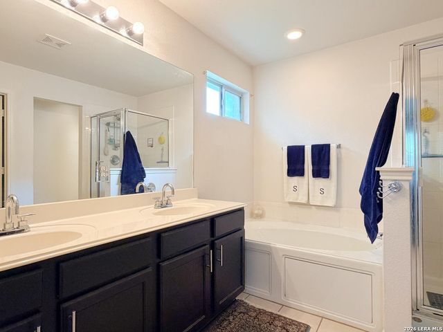 22303 Mesa Butte, San Antonio, TX 78258