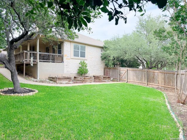 22303 Mesa Butte, San Antonio, TX 78258