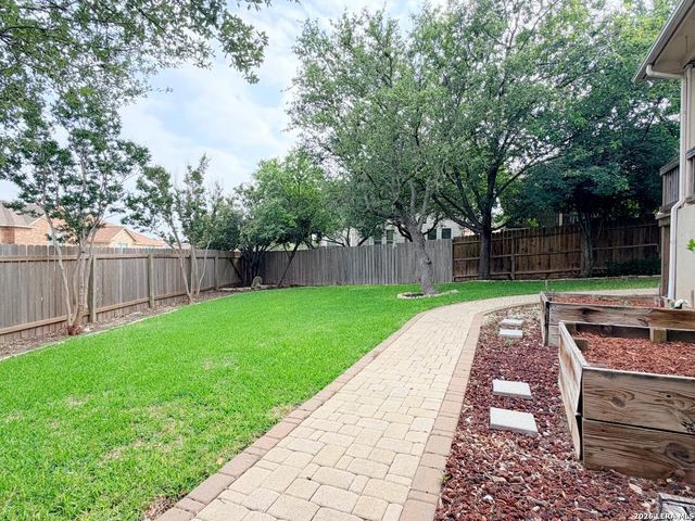 22303 Mesa Butte, San Antonio, TX 78258