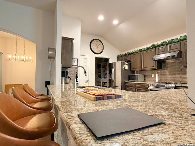 22303 Mesa Butte, San Antonio, TX 78258