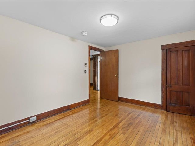 114 South Champlain Street, Burlington, VT 05401