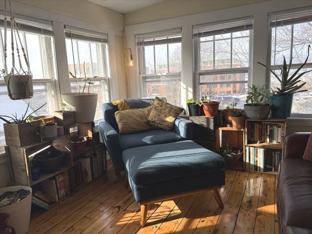 114 South Champlain Street, Burlington, VT 05401