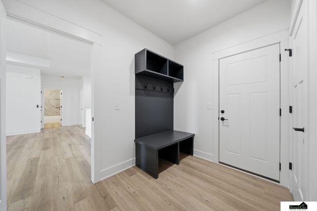 8631 S 49th Street, Lincoln, NE 68516