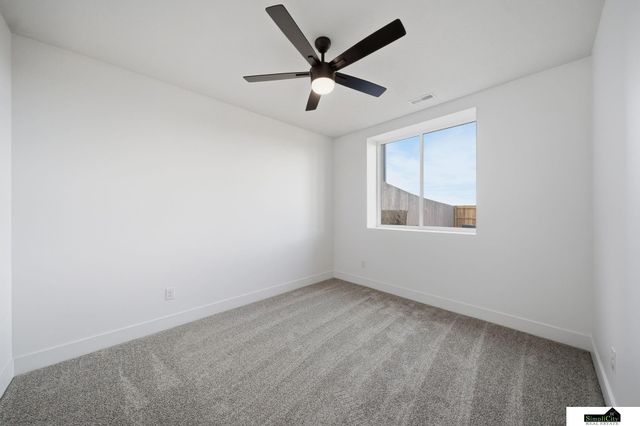 8631 S 49th Street, Lincoln, NE 68516