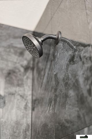 8631 S 49th Street, Lincoln, NE 68516