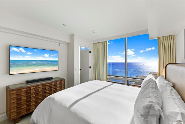 223 Saratoga Road 2322, Honolulu, HI 96815