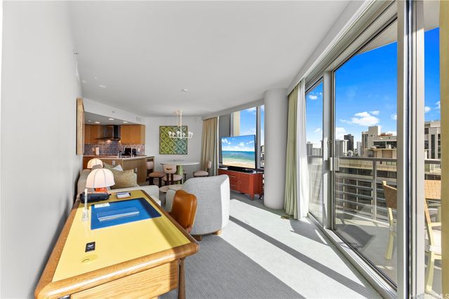 223 Saratoga Road 2322, Honolulu, HI 96815