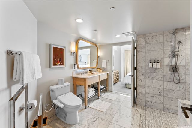 223 Saratoga Road 2322, Honolulu, HI 96815