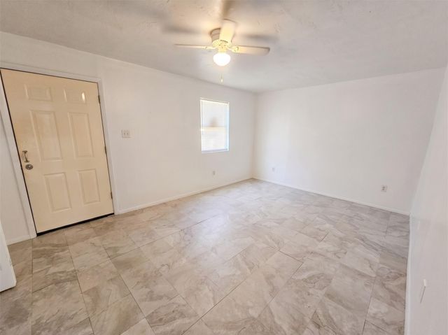 3440 Texas Avenue, Texas City, TX 77590