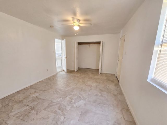 3440 Texas Avenue, Texas City, TX 77590