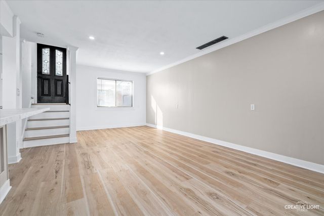 34W657 W Elm Court C, St. Charles, IL 60174