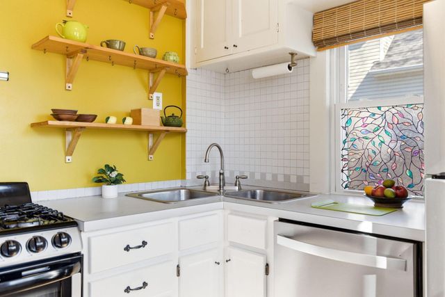 3021 43rd Avenue S, Minneapolis, MN 55406