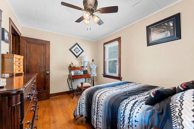 889 DOUSMAN STREET, Green Bay, WI 54303