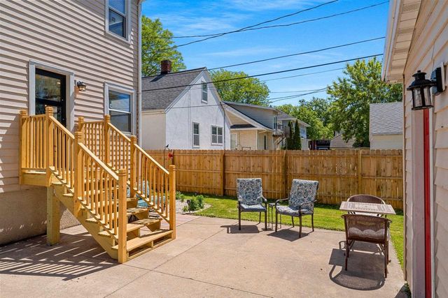 889 DOUSMAN STREET, Green Bay, WI 54303