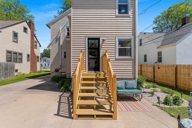 889 DOUSMAN STREET, Green Bay, WI 54303