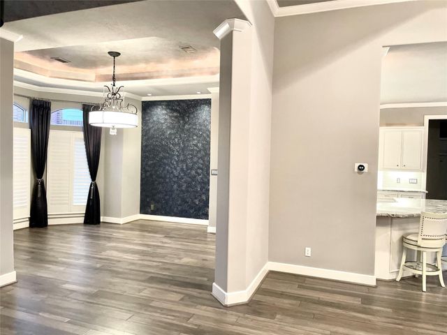 211 Wedgewood Drive, Montgomery, TX 77356