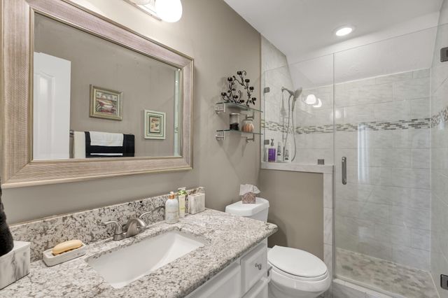 211 Wedgewood Drive, Montgomery, TX 77356