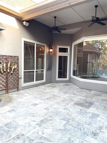 211 Wedgewood Drive, Montgomery, TX 77356