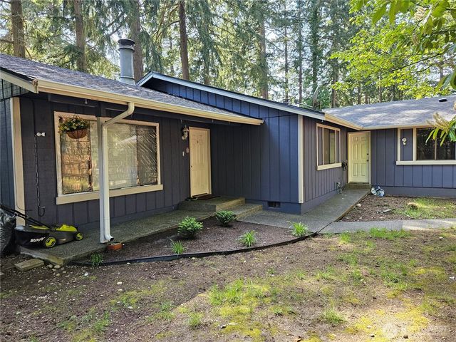 2786 Old Military Road, Steilacoom, WA 98388